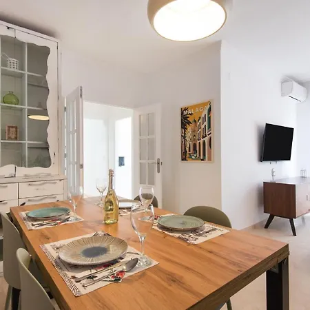 The 2nd Corner: Ideal For Groups Apartment *